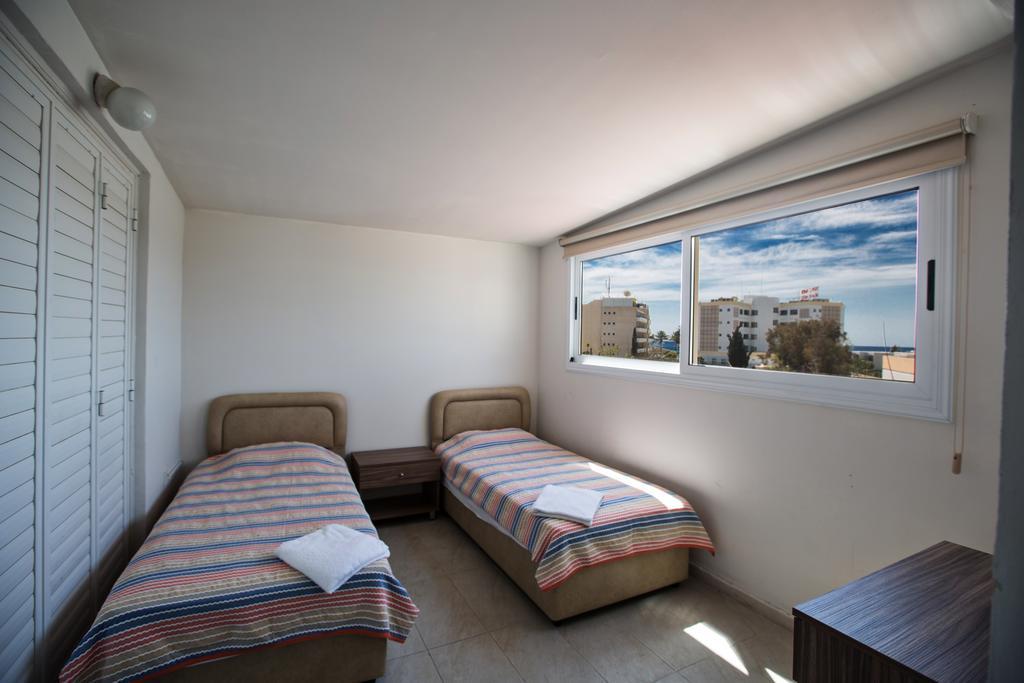 Merab Center Villas Ayía Nápa Extérieur photo